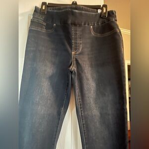 Chico’s denim ankle jeggings. Pull on